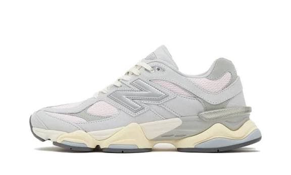 New Balance Gris con Rosado
